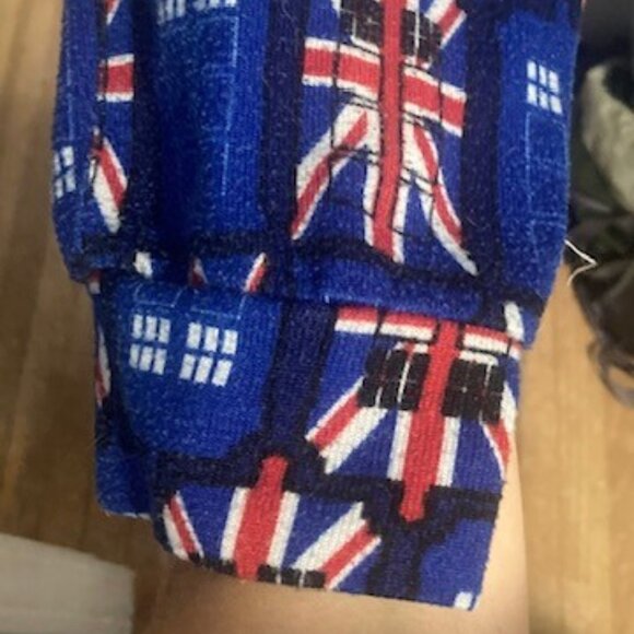 Dr. Who adult onsie - Picture 4 of 5